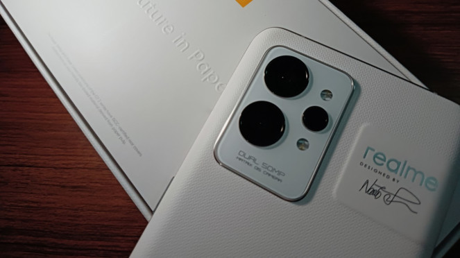 Realme GT 2 Pro.