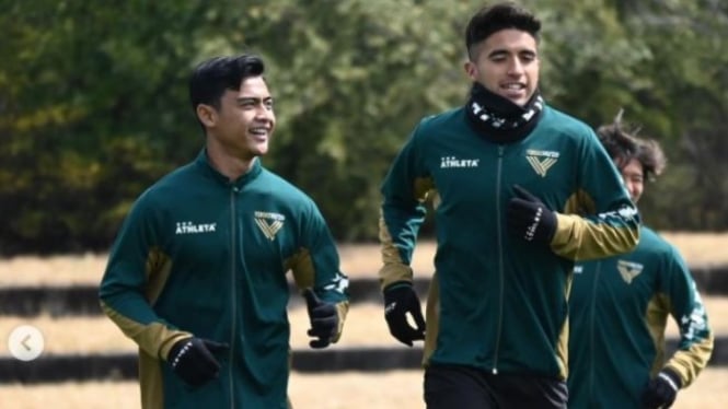 Pratama Arhan latihan di Tokyo Verdy