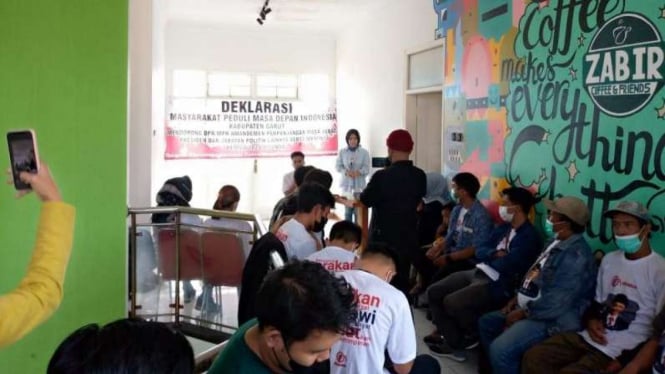Masyarakat di Garut deklarasi dukung Jokowi lanjut tiga periode.
