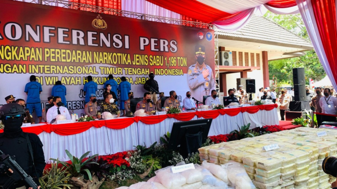 Kapolri Jenderal Listyo Sigit Prabowo dalam konferensi pers pengungkapan peredaran sabu 1,19 ton.