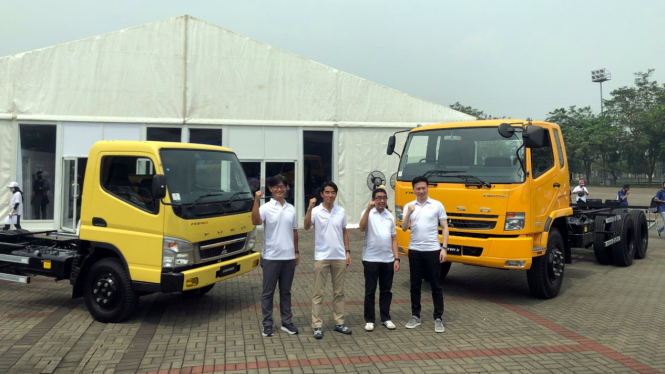 Truk Mitsubishi Fuso berstandar Euro 4.