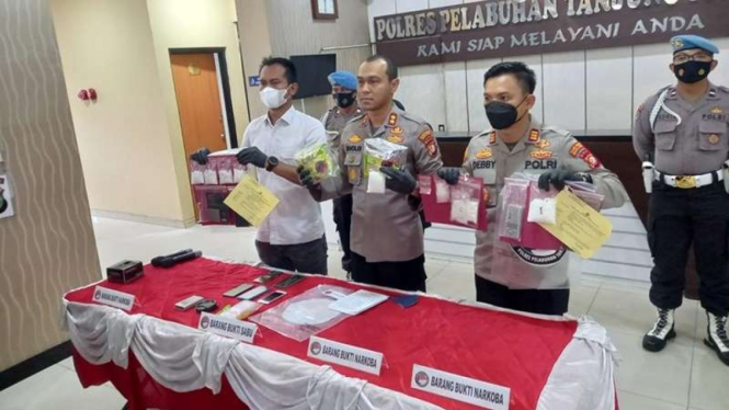 Polres Pelabuhan Tanjung Priok mengungkap beberapa kasus narkoba