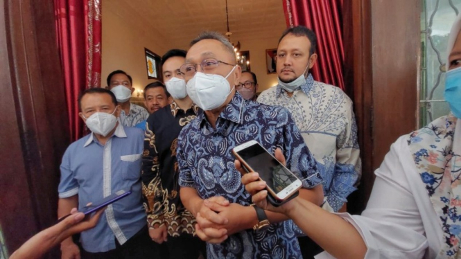 Ketua Umum PAN, Zulkifli Hasan, bertemu Wali Kota Solo, Gibran Rakabuming Raka.