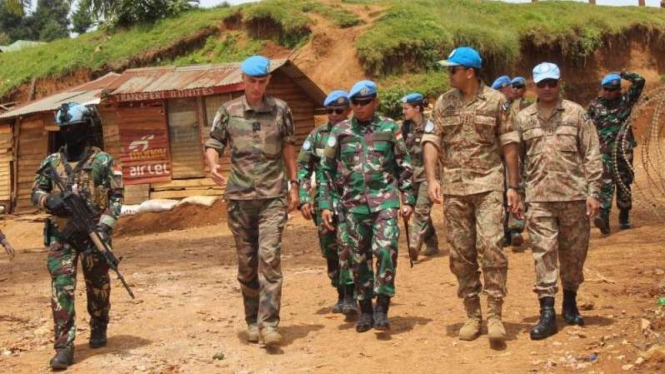 VIVA Militer: Mayor Jenderal Benoit Chavanat datangi Satgas BGC Konga TNI