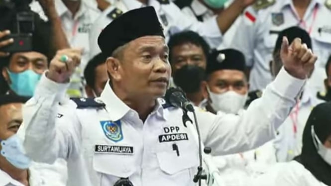 Ketua Apdesi pendukung Jokowi 3 periode, Surta Wijaya.
