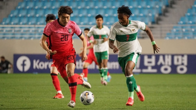 Timnas Indonesia U-19 melawan Korea Selatan U-19