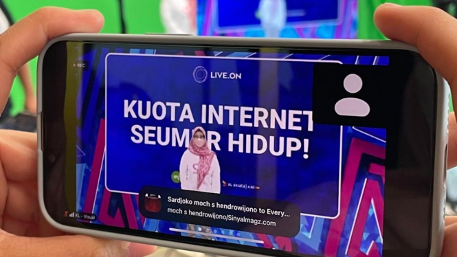 Tukar HP bekas dapat kuota internet seumur hidup.