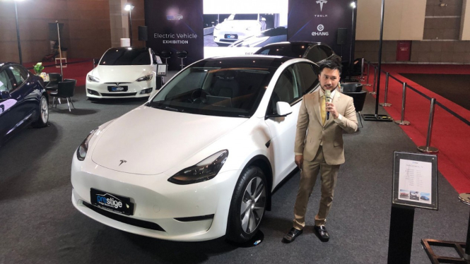 Tesla Model Y di IIMS 2022
