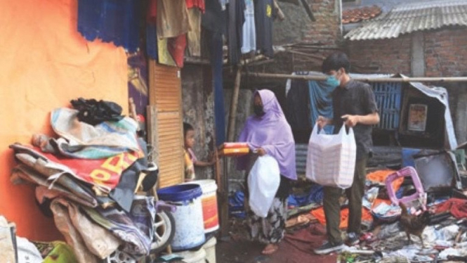 Sosok Siti Salamah yang berjuang mengolah sampah.