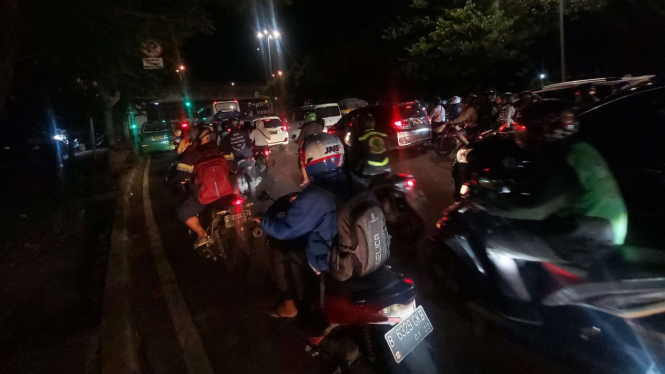 Lalu lintas Jakarta H-1 Ramadhan.