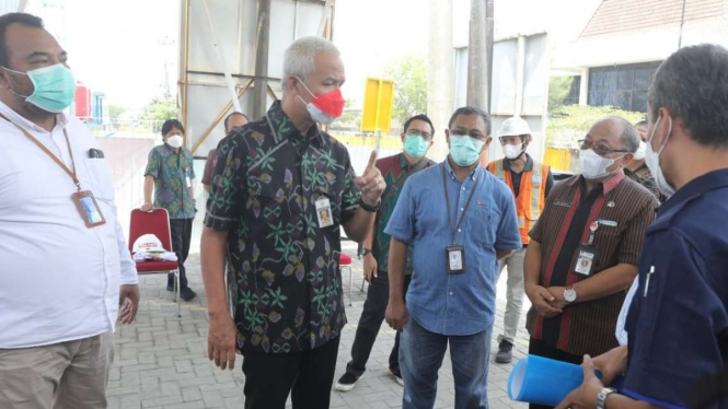 Gubernur Jateng Ganjar Pranowo saat marah di PT PPI Jateng soal Minyak Goreng.