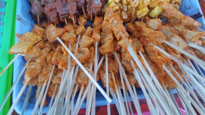 Sate susu di Bali.