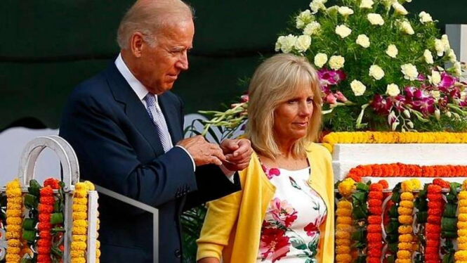 Joe Biden dan Jill Biden saat berkunjung ke India pada 2013