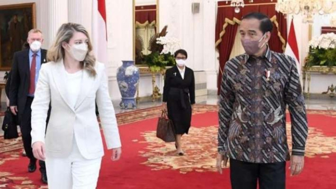 Presiden Joko Widodo menerima kunjungan kehormatan Menlu Kanada Melanie Joly.