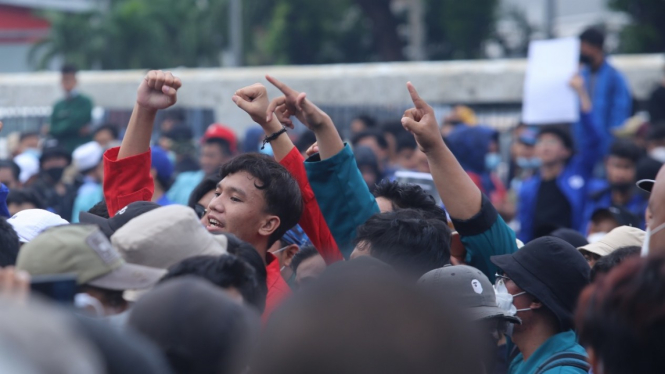 Aksi Demo BEM SI Tolak Jokowi 3 Periode