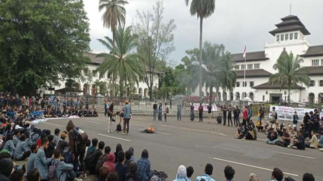 Demo mahasiswa di Bandung