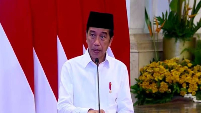 Presiden Jokowi memberikan sambutan saat penyerahan zakat kepada Baznas