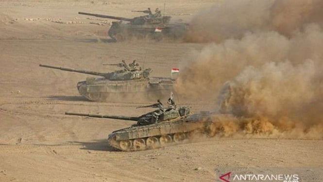 Tank angkatan bersenjata Tajikistan tampak dalam latihan militer gabungan 