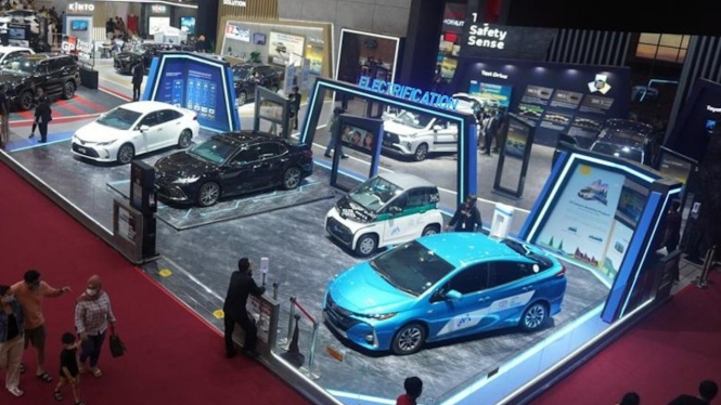 Booth Toyota di IIMS 2022