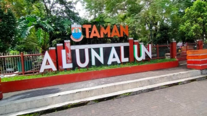 Taman Alun-alun Kota Cimahi. Gambar merupakan arsip penulis