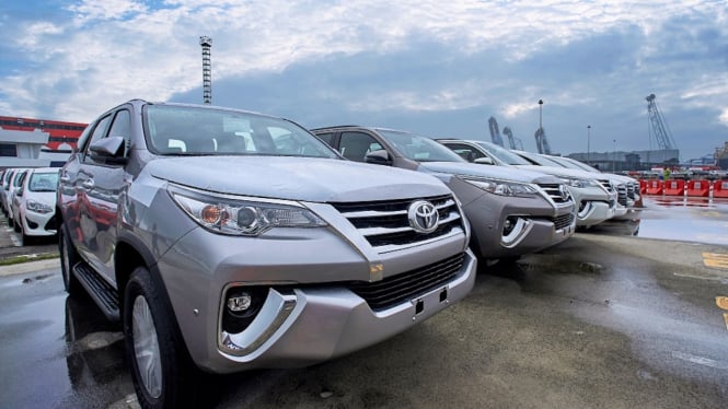 Ekspor Toyota Fortuner buatan Indonesia