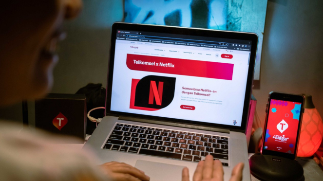 Telkomsel x Netflix.