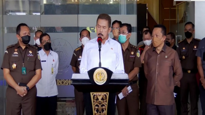 Jaksa Agung ST Burhanuddin saat mengumumkan tersangka kasus minyak goreng