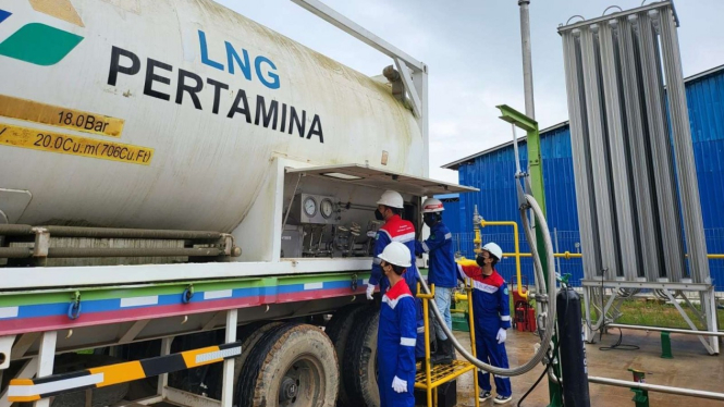 Pengiriman LNG Pertagas Niagas ke Industri Kelapa Sawit di Bontang.