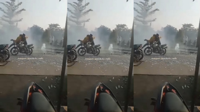 Viral Video 4 Detik Pria Nyalakan Petasan Ditabrak Motor 