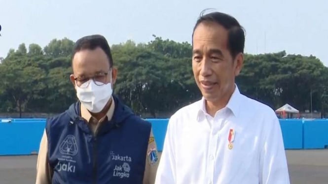 Presiden Jokowi didampingi Anies Baswedan meninjau sirkuit Formula E beberapa waktu lalu. (Ilustrasi)