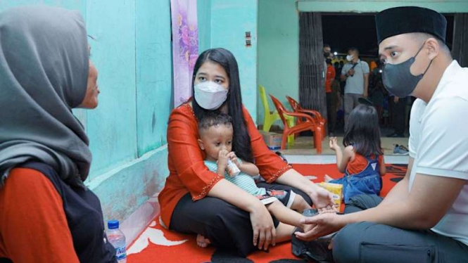 Wali Kota Bobby Nasution dan Kahiyang Ayu kunjungi keluarga korban geng motor