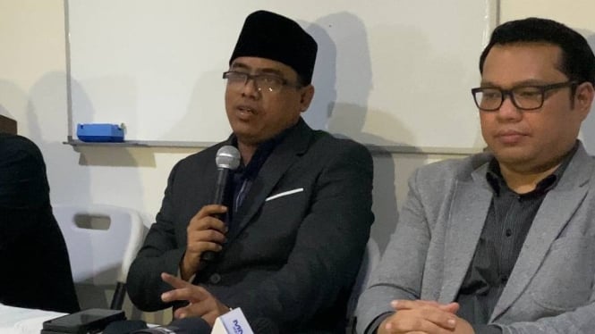 Pengacara Ade Armando, Muannas Alaidid