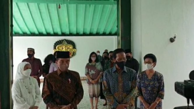 Hari Pertama Lebaran, Jokowi Silaturahmi ke Keraton Yogyakarta.