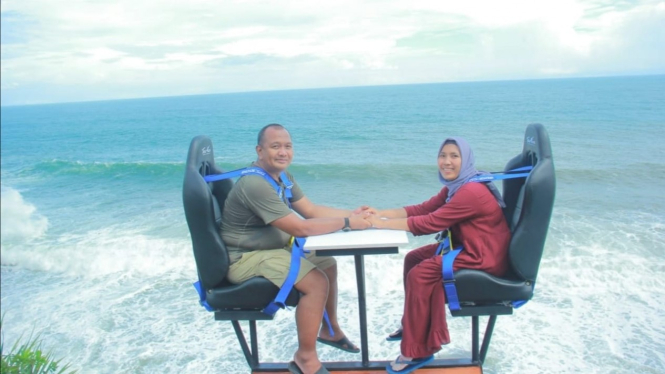 Ngopi in the Sea, Yogyakarta.