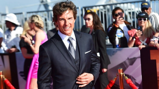Tom Cruise di premier film Top Gun: Maverick.
