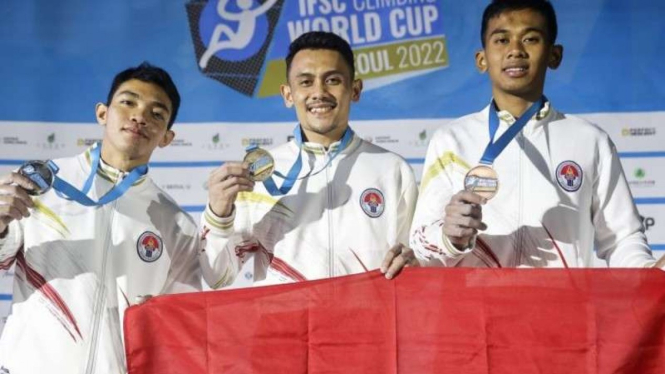 Atlet panjat tebing Indonesia Kiromal Katibin, Veddriq Leonardo, dan Rahmad Adi