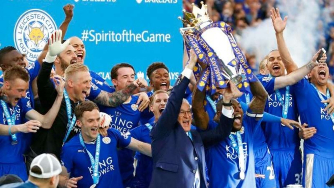 Leicester City juara Premier League 2015/16.
