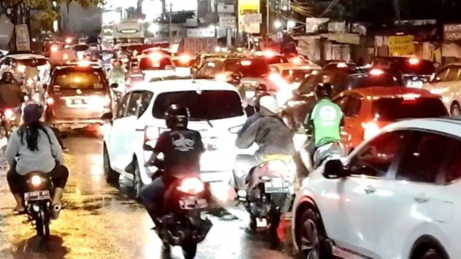 Kemacetan di Jalur Arteri Semarang-Solo Efek dari Penerapan One Way