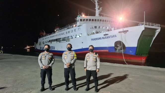 Petugas Kepolisian Sektor Khusus Pelabuhan (KSKP) Banten di Pelindo II Ciwandan.