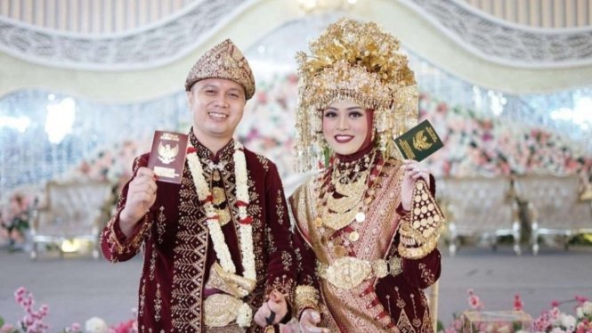 Pernikahan Briptu Suci Darma dan Damsir Khalik Masri Kasubag Protokol Bupati Ogan Komering Ilir