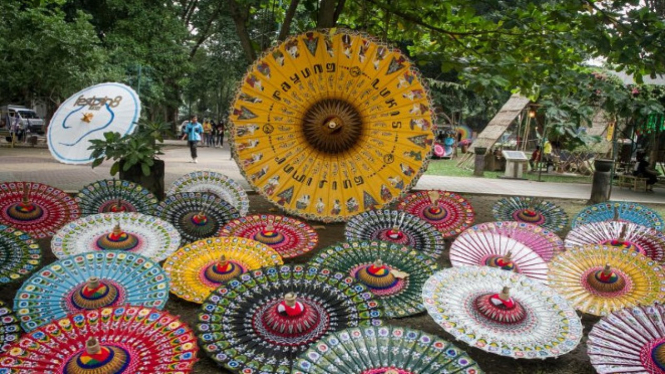 Festival Payung 2021 di Taman Balekambang, Solo, Jawa Tengah