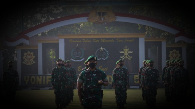 VIVA  Militer: Pasukan Yonif Para Raider 501/BY.