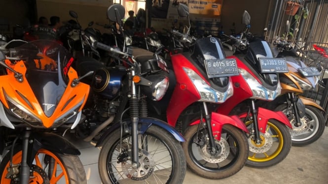 Beberapa Sepeda Motor Bekas di Showroom Kawasan Jakarta Selatan
