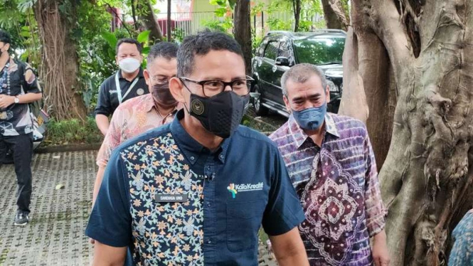 Menparekraf Sandiaga Uno di Pasar Minggu Jakarta Selatan