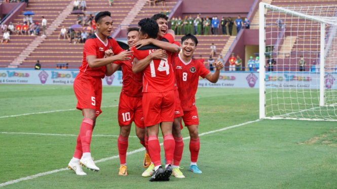 Pemain Timnas Indonesia merayakan gol