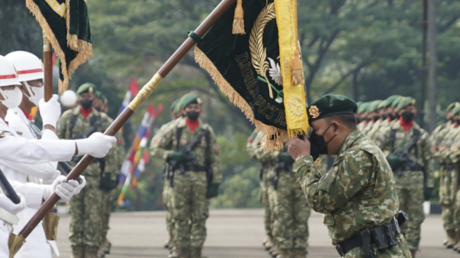VIVA Militer: Pangkostrad Lantik Brigjen TNI Bobby jadi Panglima Divif 1 Kostrad
