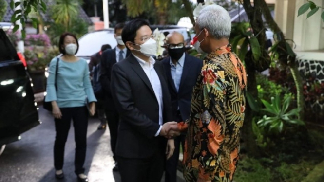 Gubernur Jawa Tengah, Ganjar Pranowo, bertemu Menkeu Singapura, Lawrence Wong, pada Rabu 18 Mei 2022.
