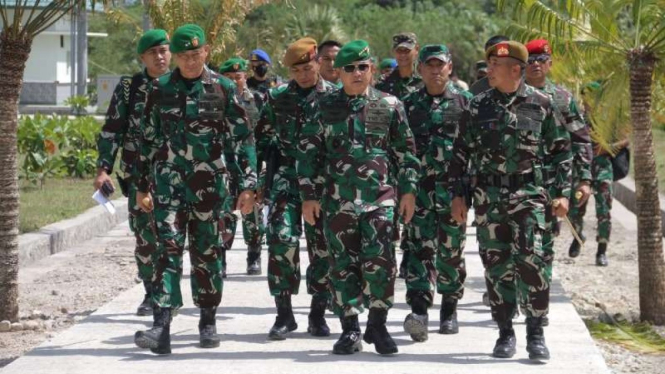 VIVA Militer: KSAD Jenderal TNI Dudung tinjau fasilitas Batalyon baru di Kupang 