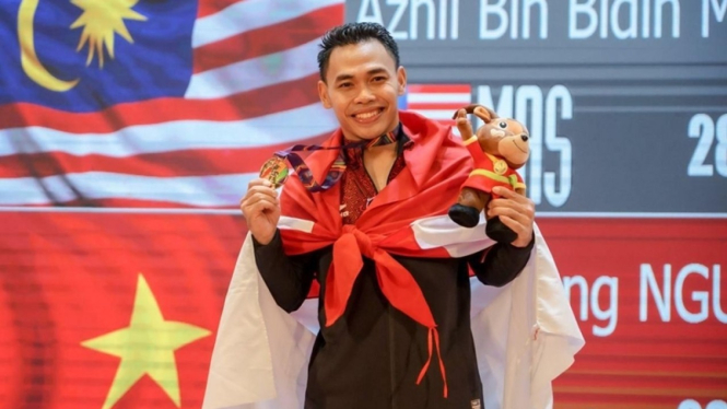 Lifter Indonesia Eko Yuli Irawan raih medali emas SEA Games 2021