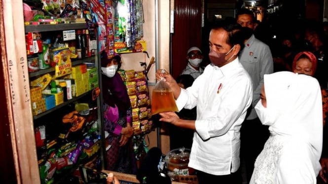 Presiden Jokowi saat kunjungi Pasar Muntilan, Magelang, jawa Tengah.